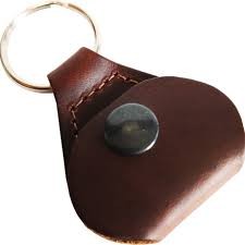 Perri's 7139 Pick Keychain Brown - breloczek na kostki gitarowe